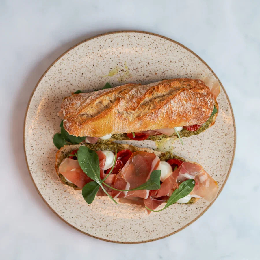 Sanduíche Minibaguette Caprese
